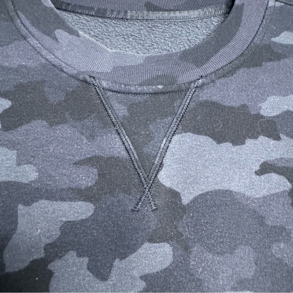 Lululemon All Yours Crew Sweatshirt Black Camo Size 4 - Picture 6 of 7